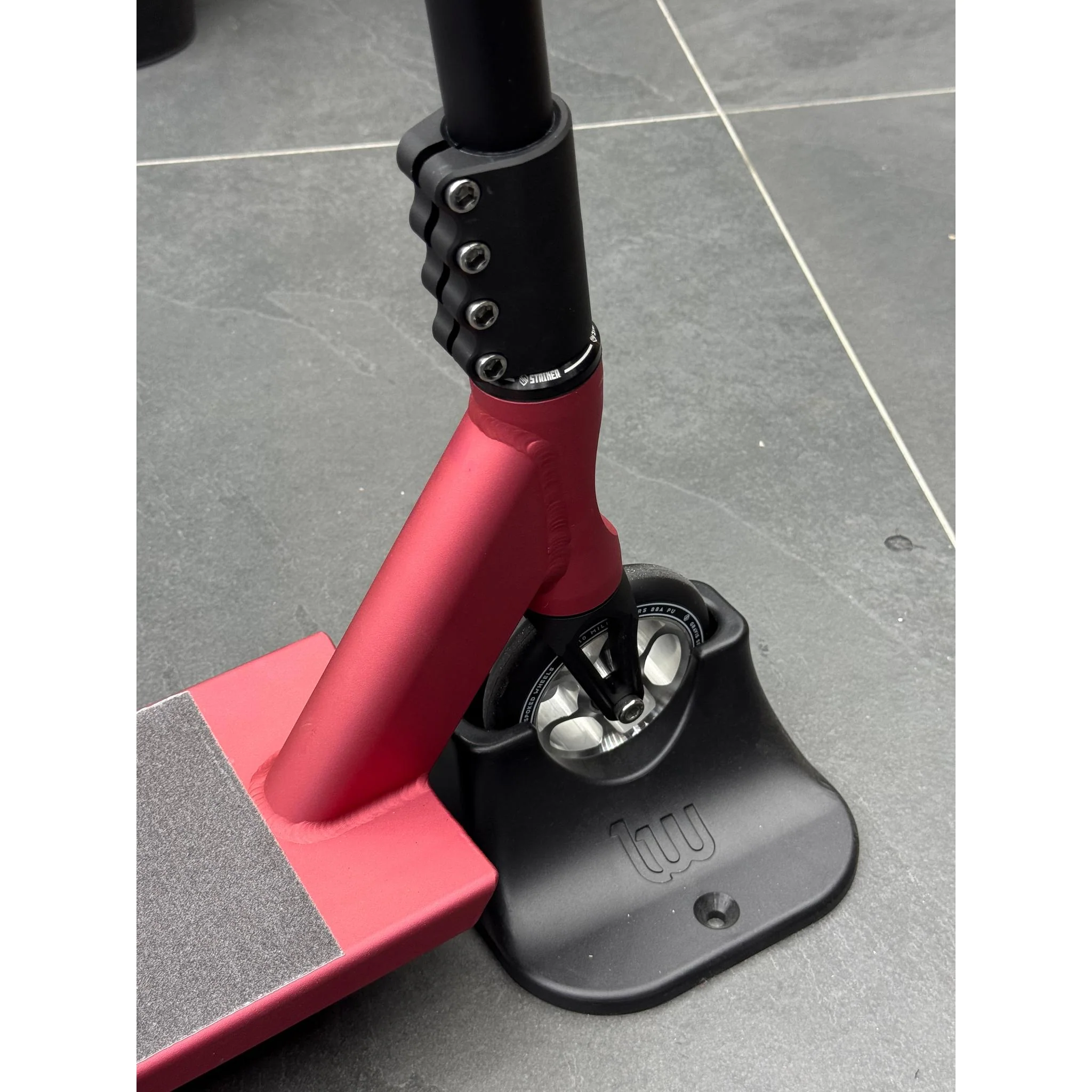Scooter Custom Build Gravis Special Edition Black/Red #9 - Image 6