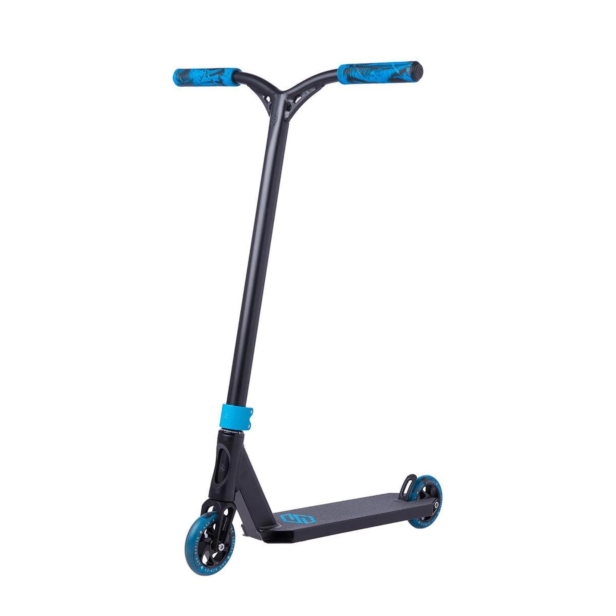 Striker Lux Painted Scooter Freestyle - Negro/Azul Cielo